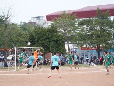 Đội bóng Chúc Sơn vô địch Giải Bóng đá Thanh niên phường Chương Mỹ lần thứ I 