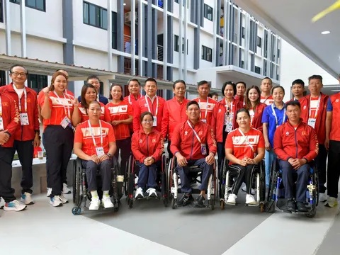 Thứ trưởng Bộ Văn hóa, Thể thao và Du lịch Hoàng Đạo Cương thăm, động viên Đoàn Thể thao người khuyết tật Việt Nam dự ASEAN Para Games 13