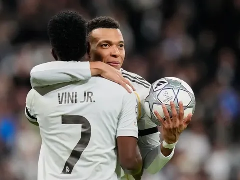 Kylian Mbappe cân bằng kỷ lục của Cristiano Ronaldo tại Champions League