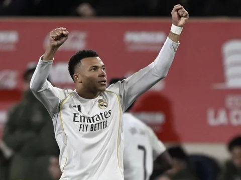 Kylian Mbappe giúp Real Madrid tạm chiếm ngôi đầu La Liga