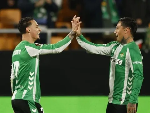 8 đội giành vé trực tiếp vào vòng 1/8 Europa League