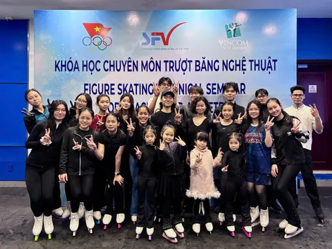 Tập huấn cùng chuyên gia trượt băng nghệ thuật Richard Kang In Kam