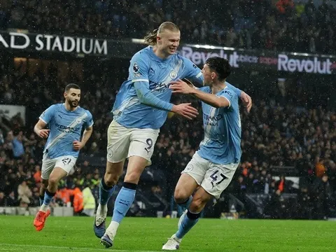 Man City phả hơi nóng vào Arsenal, Liverpool rút ngắn khoảng cách với Man United