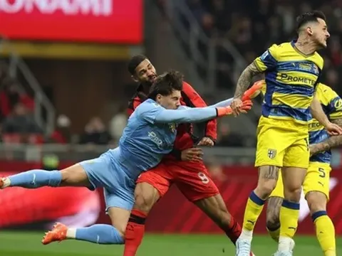 Tiền vệ Ruben Loftus-Cheek nhập viện khẩn cấp trong trận thua của AC Milan