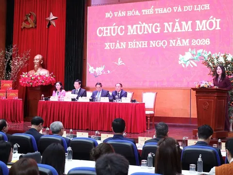 Thủ tướng Chính phủ Phạm Minh Chính thăm, chúc Tết và làm việc với Bộ Văn hóa, Thể thao và Du lịch