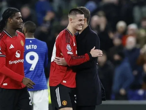 Sesko ghi bàn, Man United giành trọn 3 điểm trước Everton
