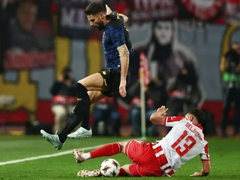 Olivier Giroud lập kỷ lục trong ngày cùng Lille giành vé vào vòng 1/8 Europa League