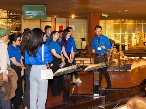 Thanh niên Bộ Văn hóa, Thể thao và Du lịch tổ chức chuỗi hoạt động kỷ niệm 95 năm Ngày thành lập Đoàn và Chương trình “Đưa đoàn viên đến địa điểm văn hóa”