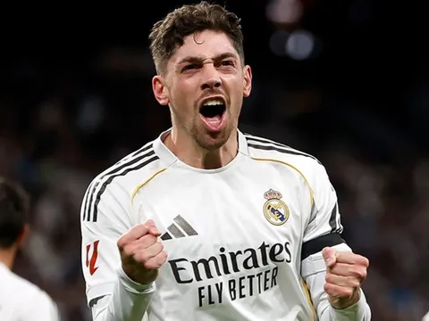 Real Madrid "phả hơi nóng" vào Barcelona trong cuộc đua vô địch