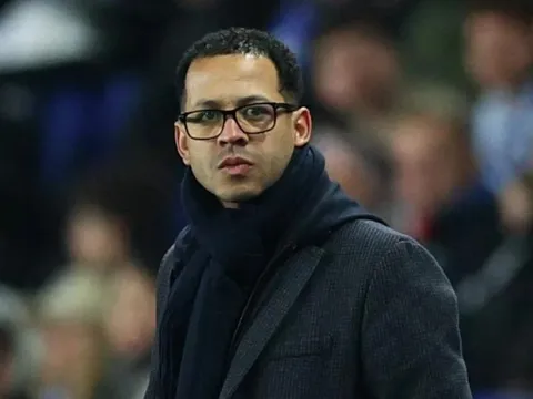 Chelsea tính sa thải HLV Liam Rosenior