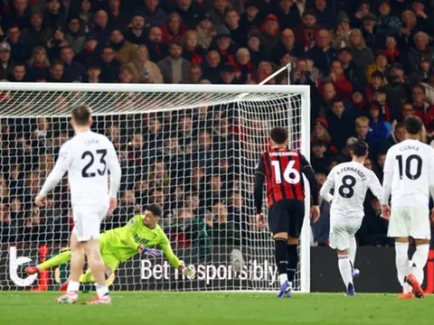 Man United "đánh rơi" chiến thắng trên sân của Bournemouth