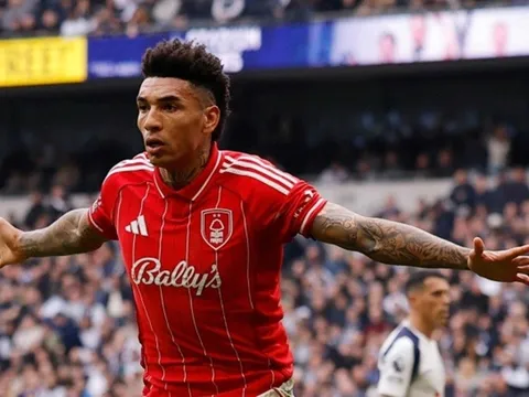 Thua thảm, Tottenham đối diện nguy cơ xuống hạng