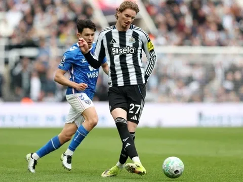 Garnacho gây thất vọng, Chelsea muốn đổi người với Newcastle United