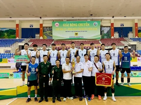 Giải Bóng chuyền Cúp Hoa Lư 2026: Nam Biên Phòng và nữ VTV Bình Điền Long An giành ngôi vô địch