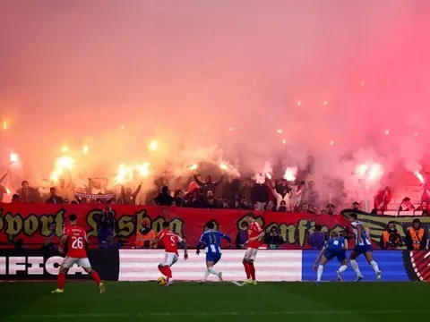 UEFA phạt nặng Benfica vì hành vi phân biệt chủng tộc