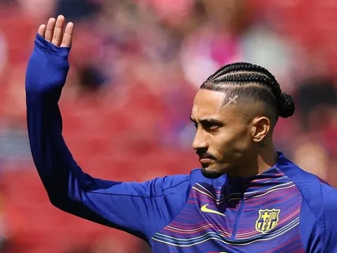 Barcelona phản ứng mạnh sau chấn thương của Raphinha