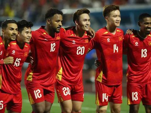 Vòng loại ASIAN Cup 2027: Cặp đôi Xuân Son - Hoàng Hên giúp đội tuyển Việt Nam thắng Malaysia