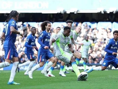 Premier League: Man City sáng cửa vô địch