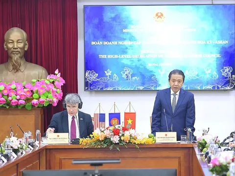 Thúc đẩy hợp tác văn hóa, thể thao và du lịch với doanh nghiệp Hoa Kỳ