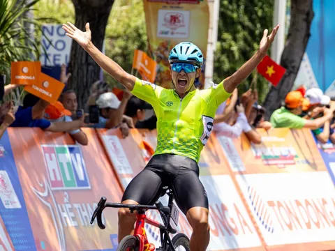 Đặng Thành Được thắng chặng 15, Phạm Lê Xuân Lộc lập cú đúp Áo cam và Áo chấm đỏ