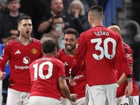 Man United tiến sát vé dự Champions League sau trận thắng Chelsea