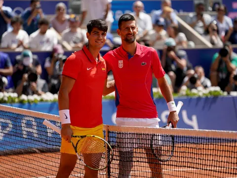 Alcaraz và Djokovic rút khỏi Madrid Open vì chấn thương