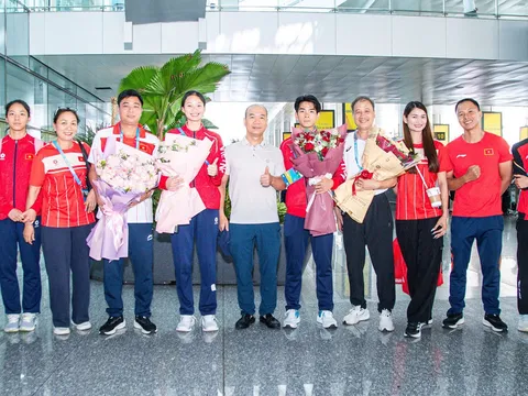 Đội tuyển điền kinh và đua thuyền Việt Nam trở về từ ABG6 