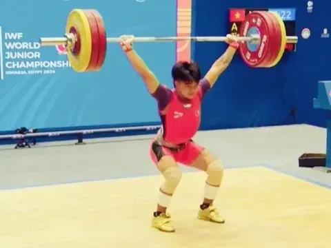Giải vô địch Cử tạ trẻ thế giới 2026: Lực sĩ A Tiêu giành huy chương đồng