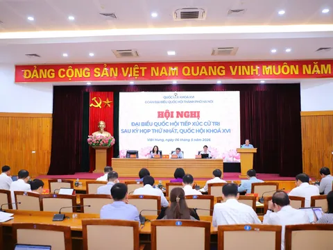 Bộ trưởng Lâm Thị Phương Thanh tiếp xúc cử tri thành phố Hà Nội
