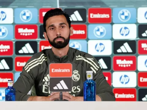 Huấn luyện viên Alvaro Arbeloa bảo vệ học trò trước "đại chiến" Barcelona