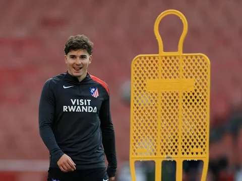 PSG tăng tốc chiêu mộ Julian Alvarez, chơi lớn trước chung kết Champions League