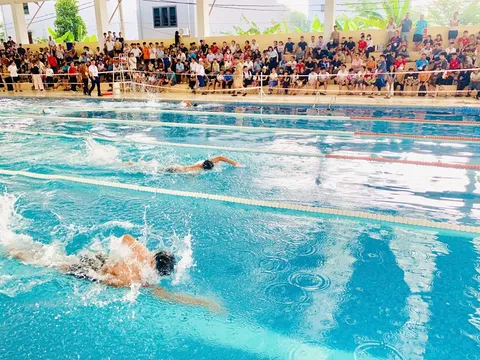 Gần 1.200 học sinh tham gia Giải Bơi học sinh tỉnh Bắc Ninh 