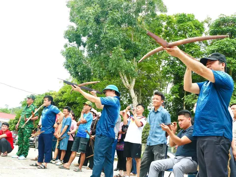 Hơn 500 vận động viên tranh tài Đại hội Thể dục thể thao xã Pa Tần lần thứ I 