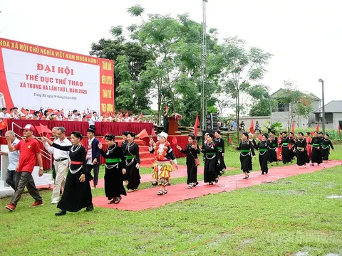 Khai mạc Đại hội Thể dục thể thao xã Trung Hà lần thứ I