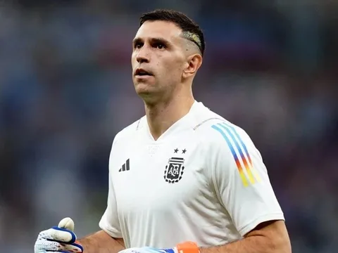 Thủ môn Emiliano Martinez nhận "đặc cách" ở đội tuyển Argentina trước World Cup 2026