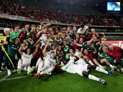 AS Roma và Como cùng giành vé dự Champions League