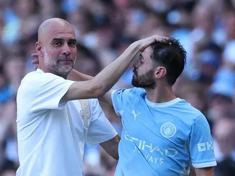 Man City sụp đổ, Tottenham trụ hạng thành công
