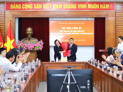 Trao quyết định bổ nhiệm Thứ trưởng Bộ Văn hóa, Thể thao và Du lịch Nguyễn Huy Dũng
