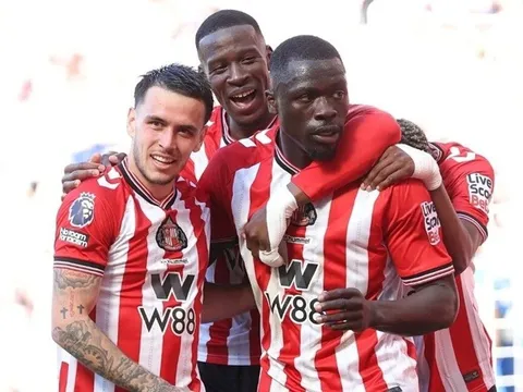 Sunderland giành vé dự Cúp châu Âu sau 51 năm