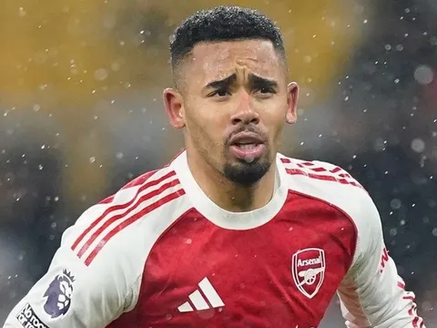 Arsenal quyết tâm làm mới đội hình