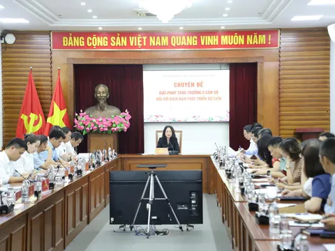 Xác định mục tiêu, nhiệm vụ, giải pháp phát triển du lịch trong mô hình đổi mới chung của đất nước