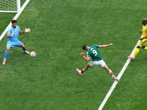 Quinones ghi bàn mở màn World Cup 2026, Jimenez bật khóc trong chiến thắng của Mexico