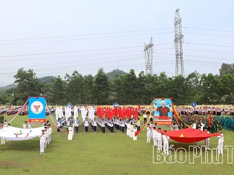 Xã Tân Lạc đẩy mạnh phong trào thể dục thể thao quần chúng