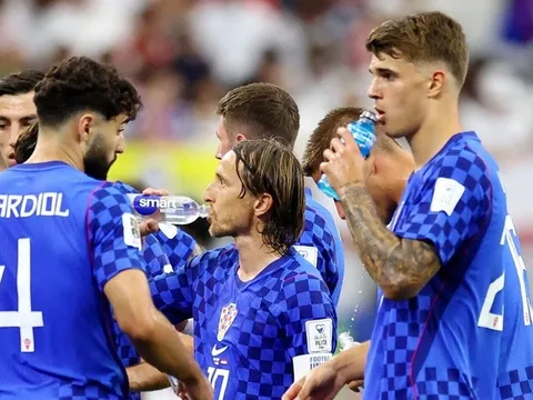 Huấn luyện viên Tuchel đề nghị FIFA thay đổi cách bố trí nhiếp ảnh gia, World Cup 2026 tiếp tục gây tranh cãi
