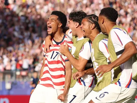 Vòng 1/16 World Cup 2026: Mỹ thắng Bosnia dù chỉ chơi với 10 người trên sân