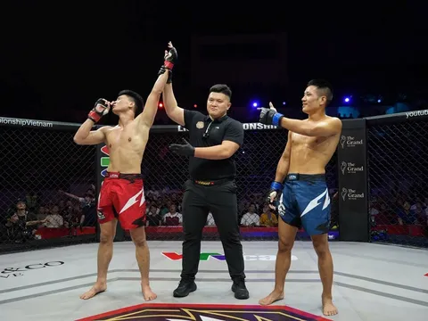 Lion Championship 33: Võ sĩ Việt Nam hạ gục nhanh đối thủ Trung Quốc bằng đòn knock-out kĩ thuật