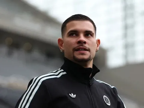 Arsenal sắp nổ "bom tấn", Tottenham chưa dừng mua sắm