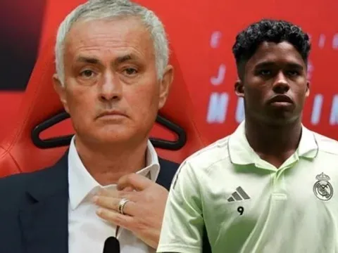 Liverpool đón Araujo, Real Madrid bất ngờ giữ Endrick