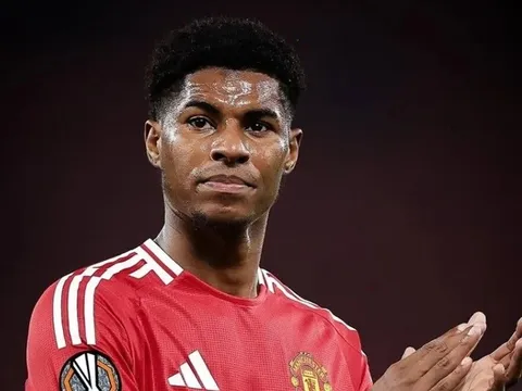Rashford đứng trước ngã rẽ, Sesko khiến Carrick lo lắng