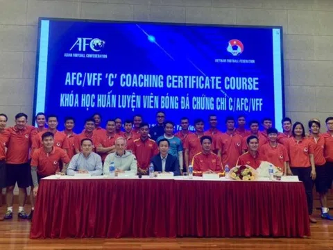 Bế giảng khóa đào tạo Huấn luyện viên bóng đá chứng chỉ ‘C’ AFC/VFF năm 2022